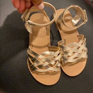 Toddler girl gold Sandals size 6 in toddler